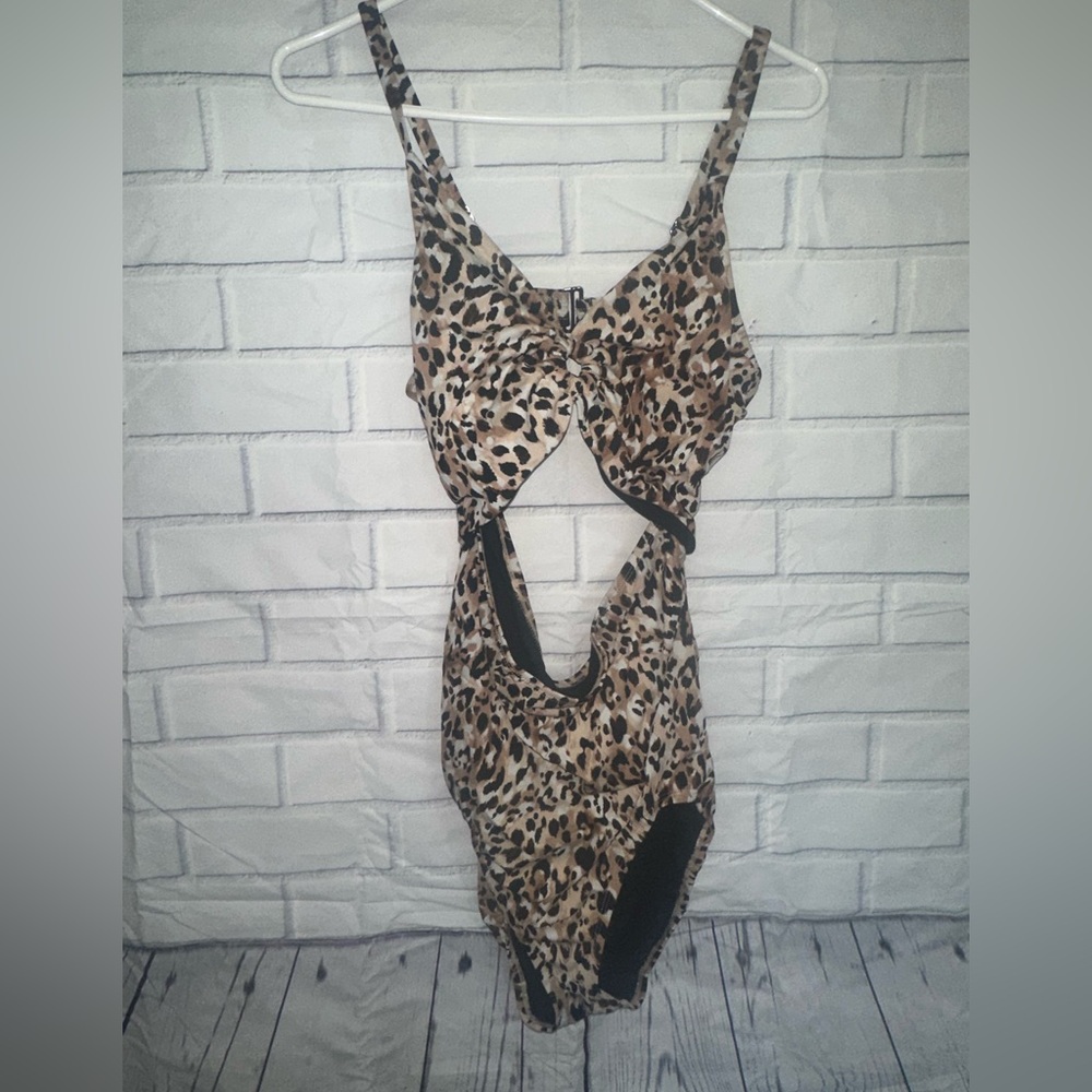 Time and Tru Brown and Black One Piece Swimsuit with Cutout